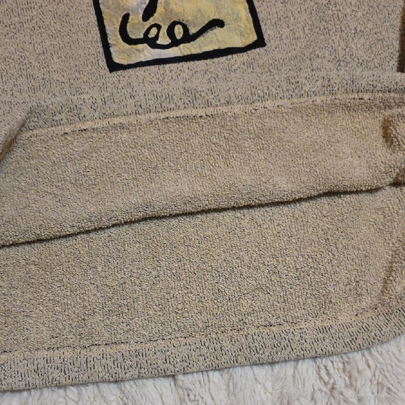 🟤Vintage Taylor Beige V-Neck Sweater with Dragonfly Motif🟤 - Picture 6 of 7